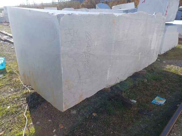 Blok marmur Carrara 19,7 t