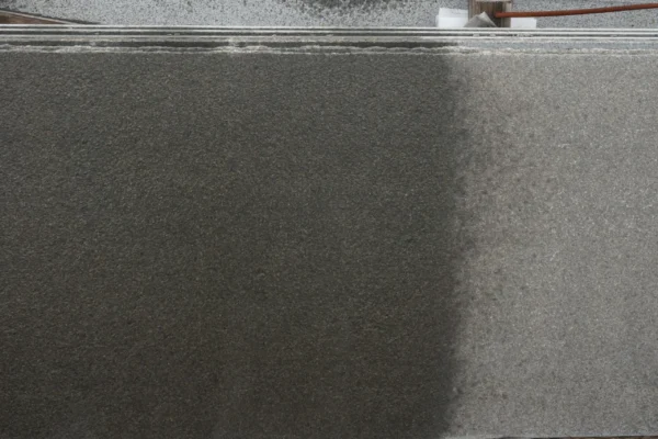 BAZALT CZARNY PŁOMIENIOWANY