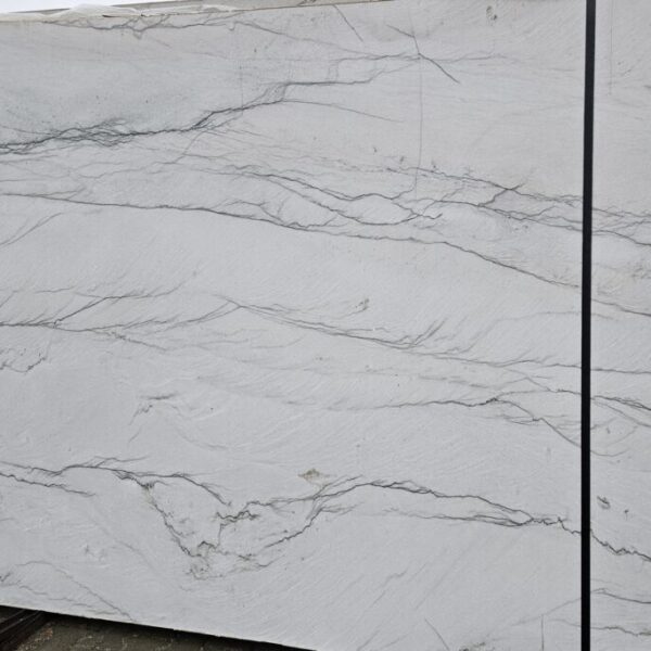 KWARCYT INVICTUS WHITE